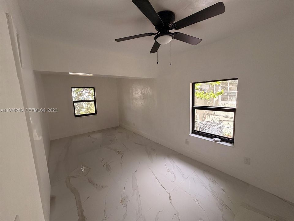 For Sale: $585,000 (3 beds, 2 baths, 1340 Square Feet)