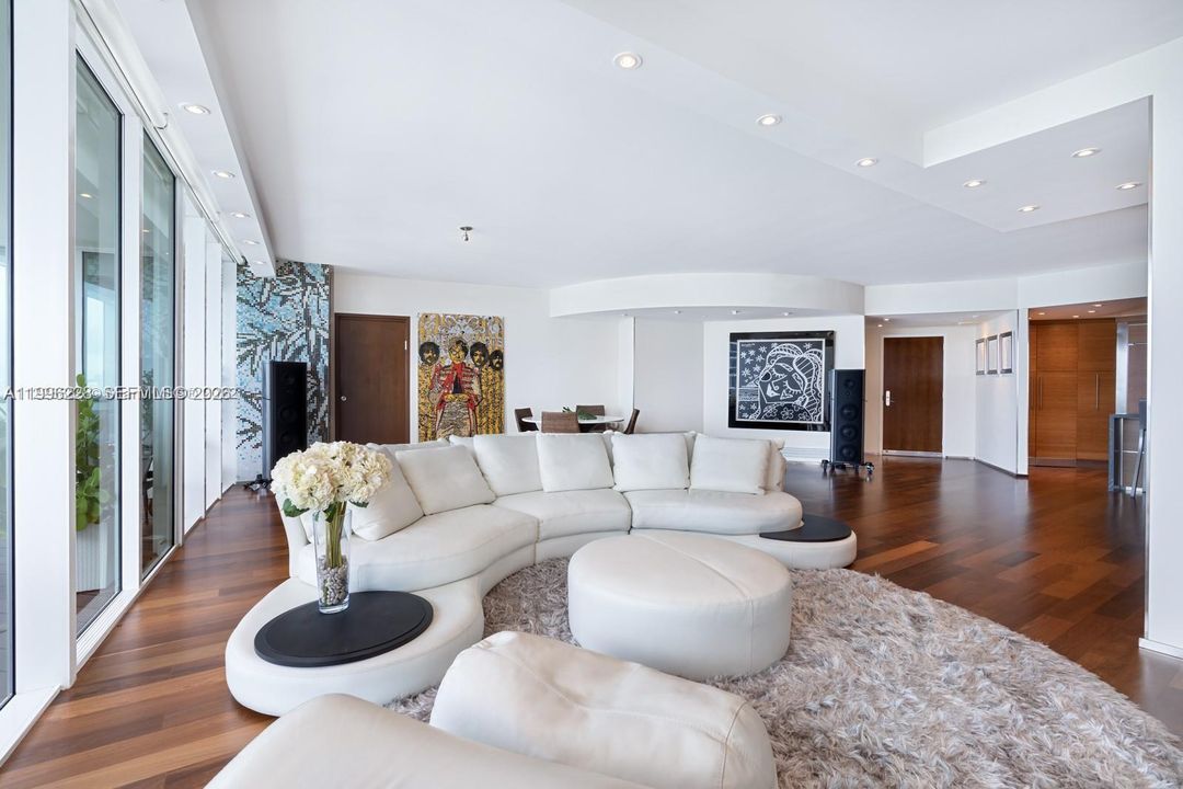 For Sale: $3,800,000 (2 beds, 3 baths, 2158 Square Feet)