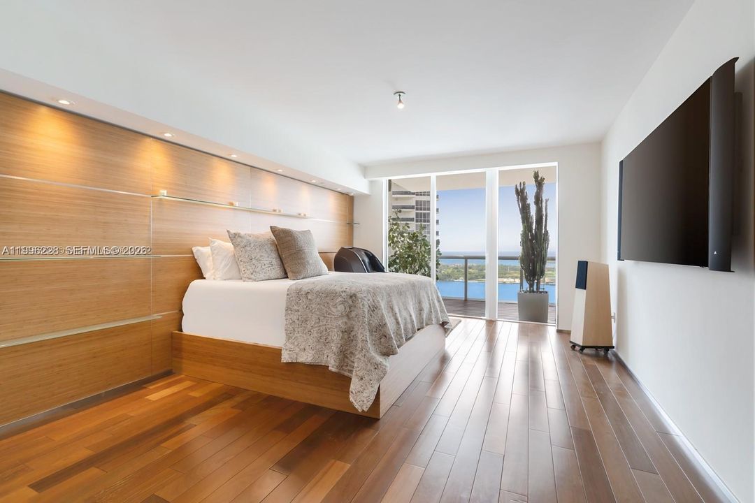 For Sale: $3,800,000 (2 beds, 3 baths, 2158 Square Feet)