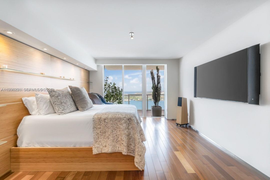 For Sale: $3,800,000 (2 beds, 3 baths, 2158 Square Feet)