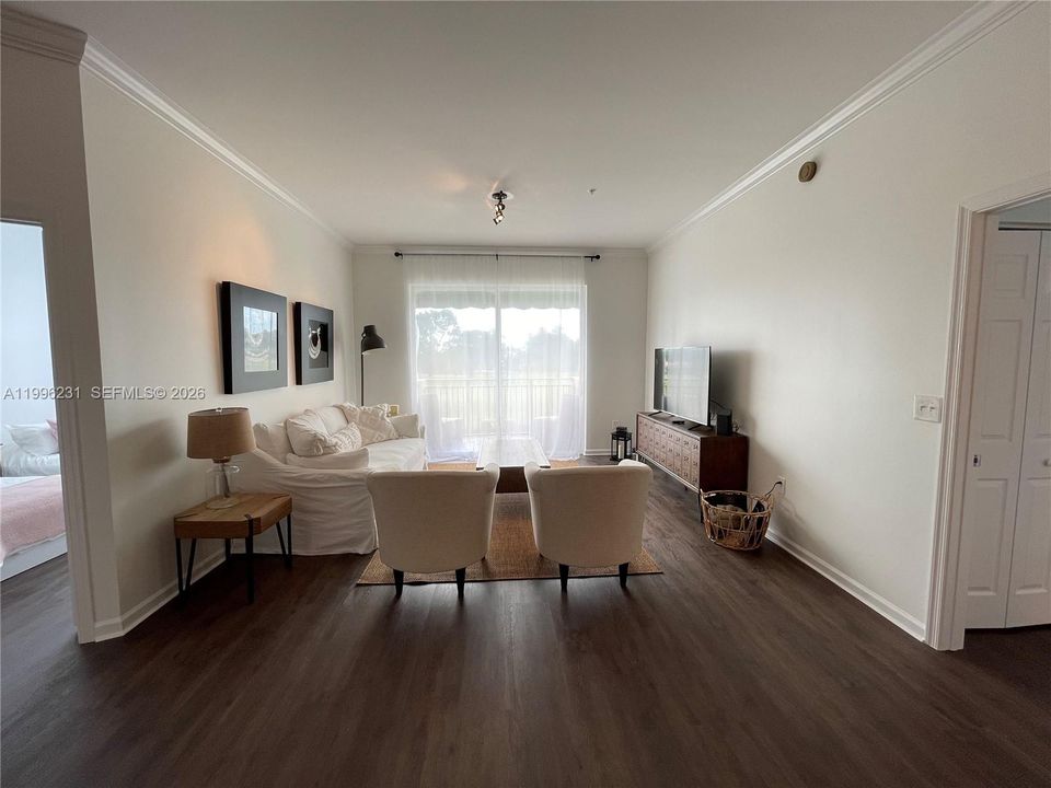 For Rent: $2,950 (3 beds, 2 baths, 1479 Square Feet)