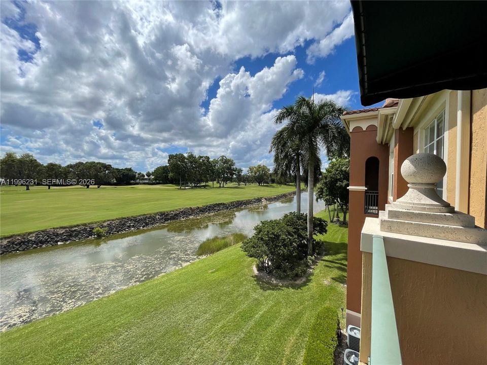 For Rent: $2,950 (3 beds, 2 baths, 1479 Square Feet)