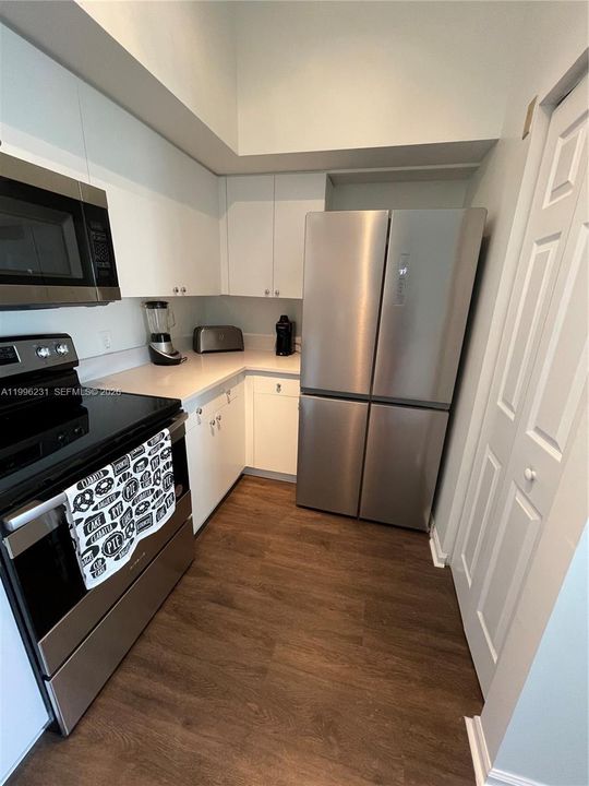 For Rent: $2,950 (3 beds, 2 baths, 1479 Square Feet)