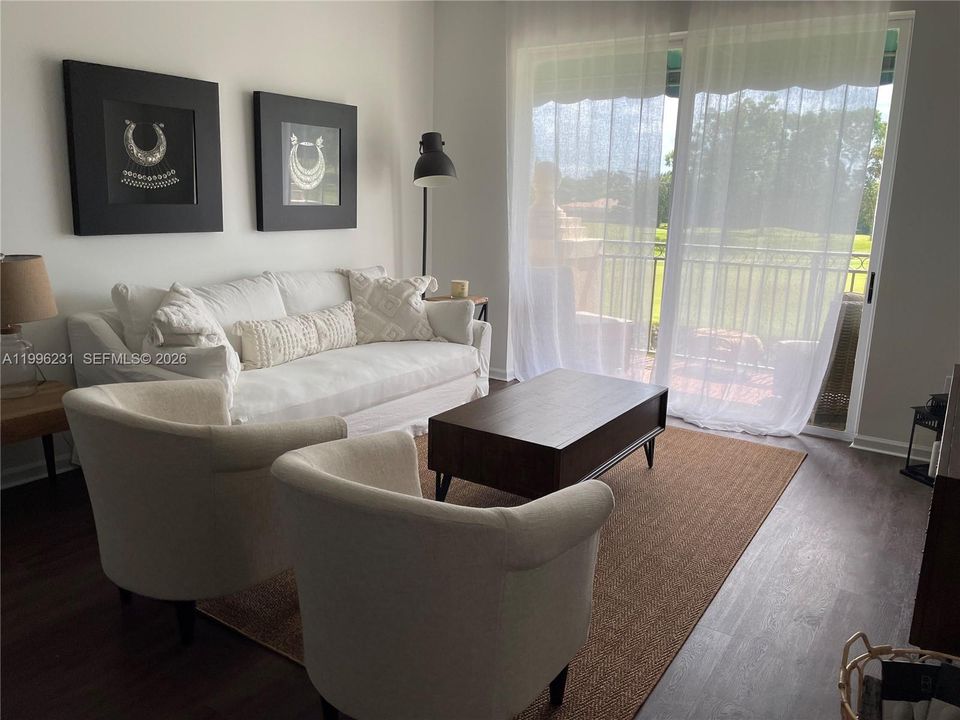 For Rent: $2,950 (3 beds, 2 baths, 1479 Square Feet)