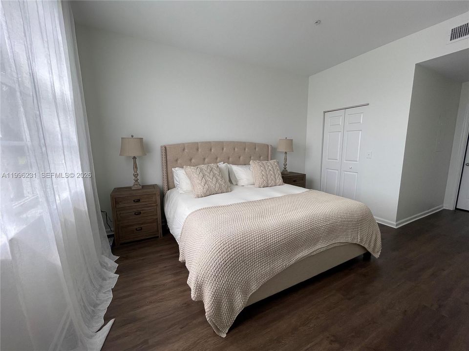 For Rent: $2,950 (3 beds, 2 baths, 1479 Square Feet)