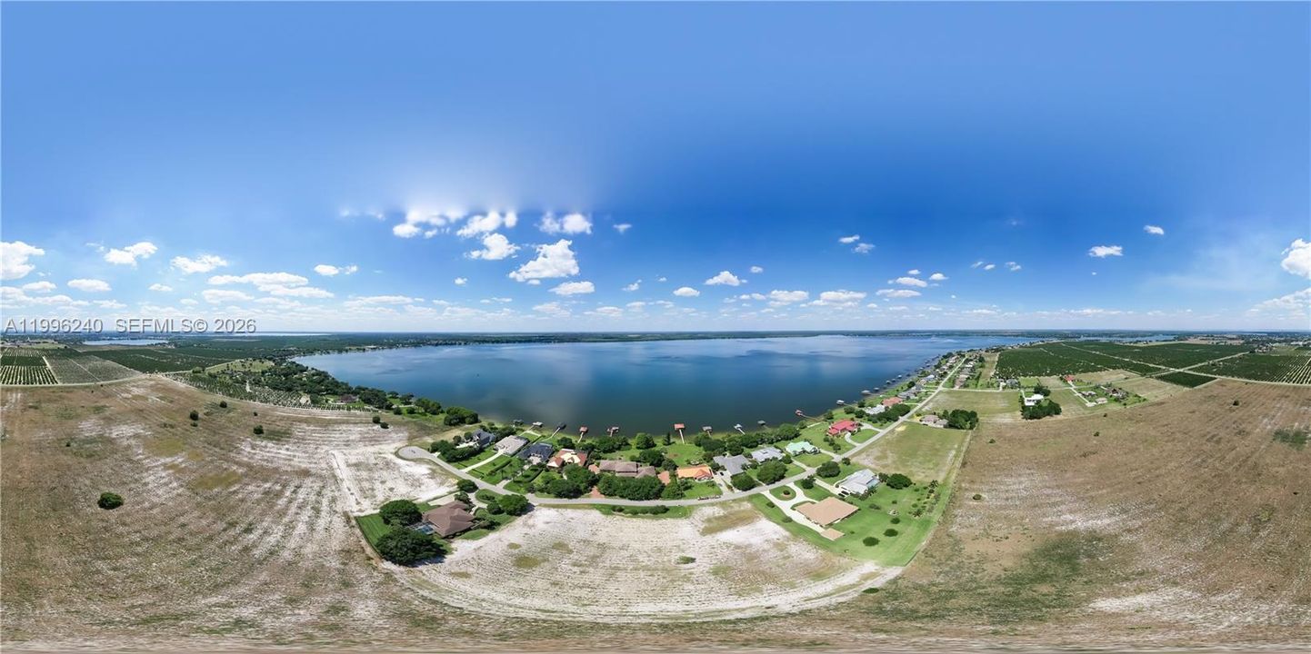 最近售出: $75,000 (0.55 acres)