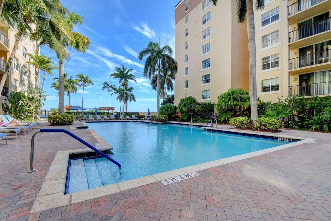 Resort-style Pool