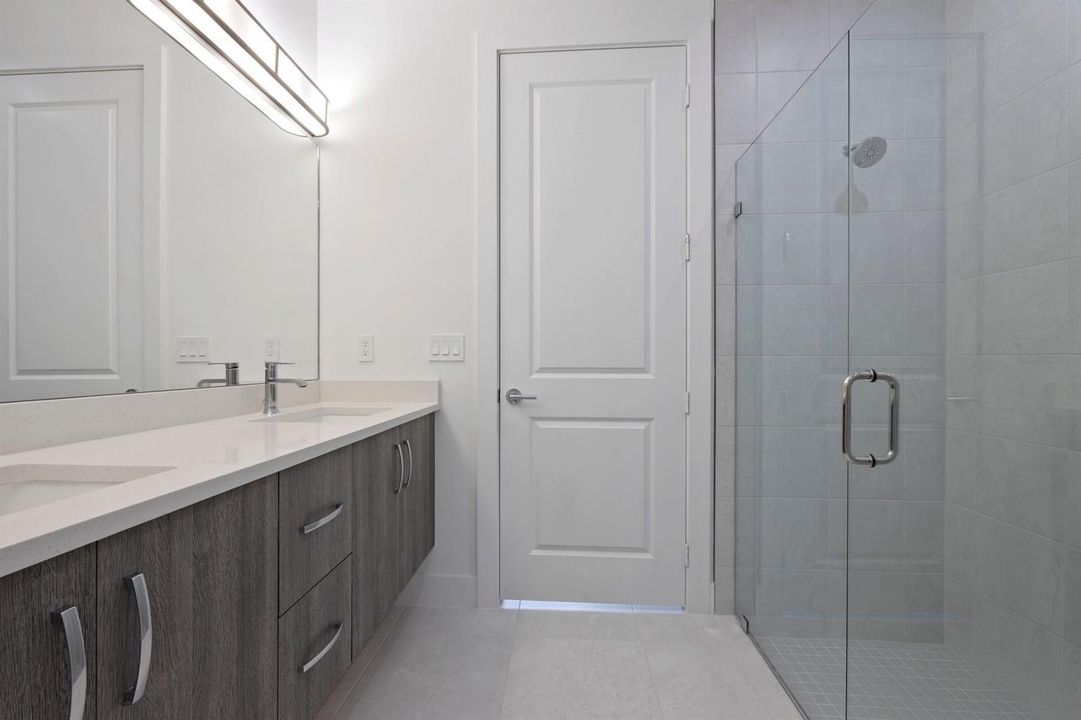 full bath