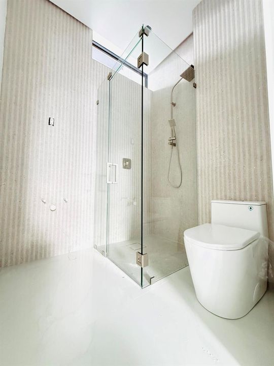 3rd bathroom 2