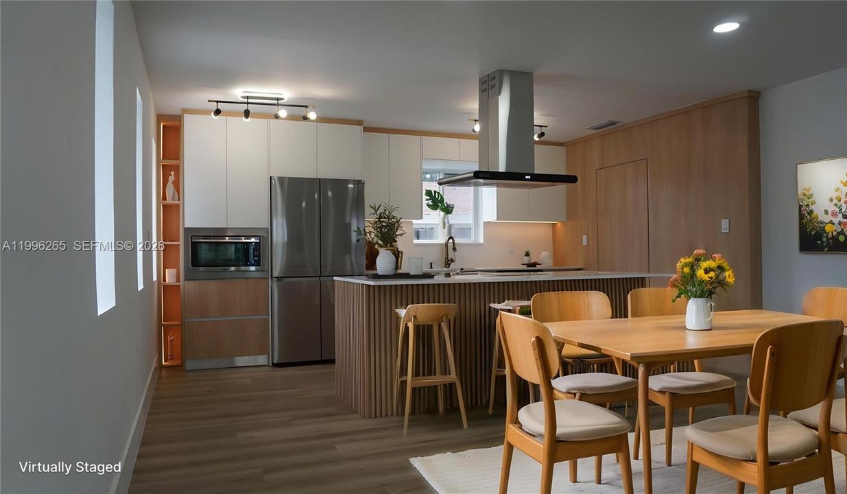 Activo con contrato: $639,900 (3 camas, 2 baños, 1748 Pies cuadrados)