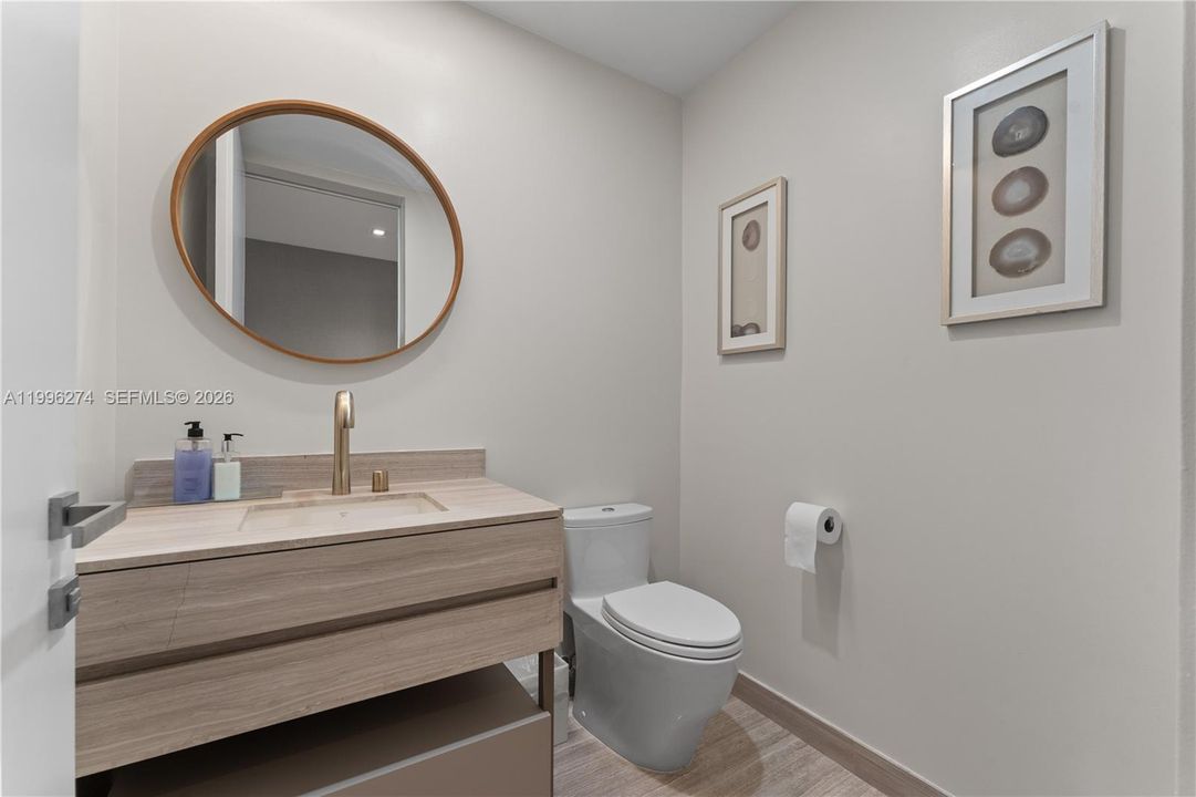 Active With Contract: $24,999 (3 beds, 3 baths, 2271 Square Feet)