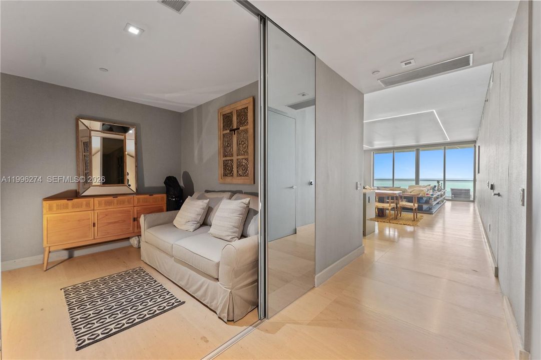 Active With Contract: $24,999 (3 beds, 3 baths, 2271 Square Feet)