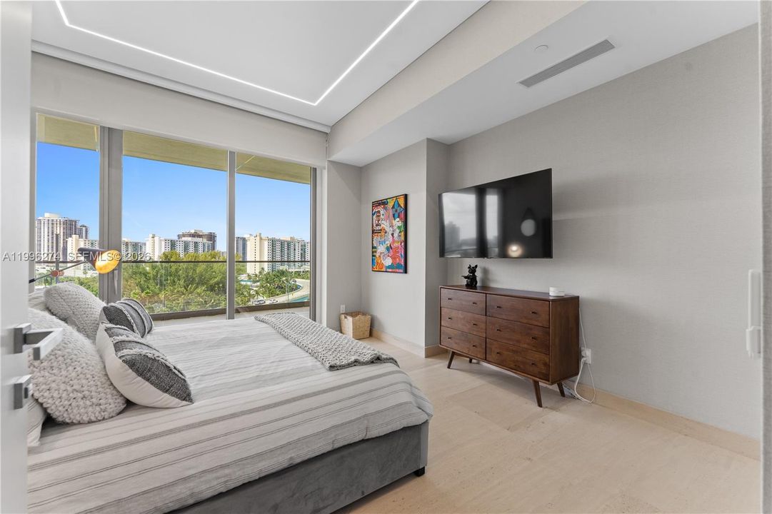 Active With Contract: $24,999 (3 beds, 3 baths, 2271 Square Feet)