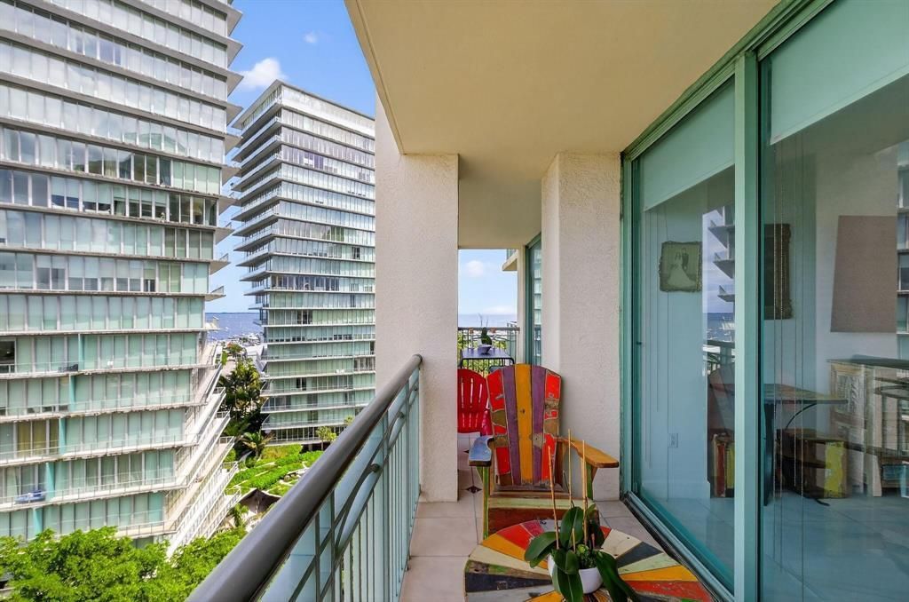 Balcony5