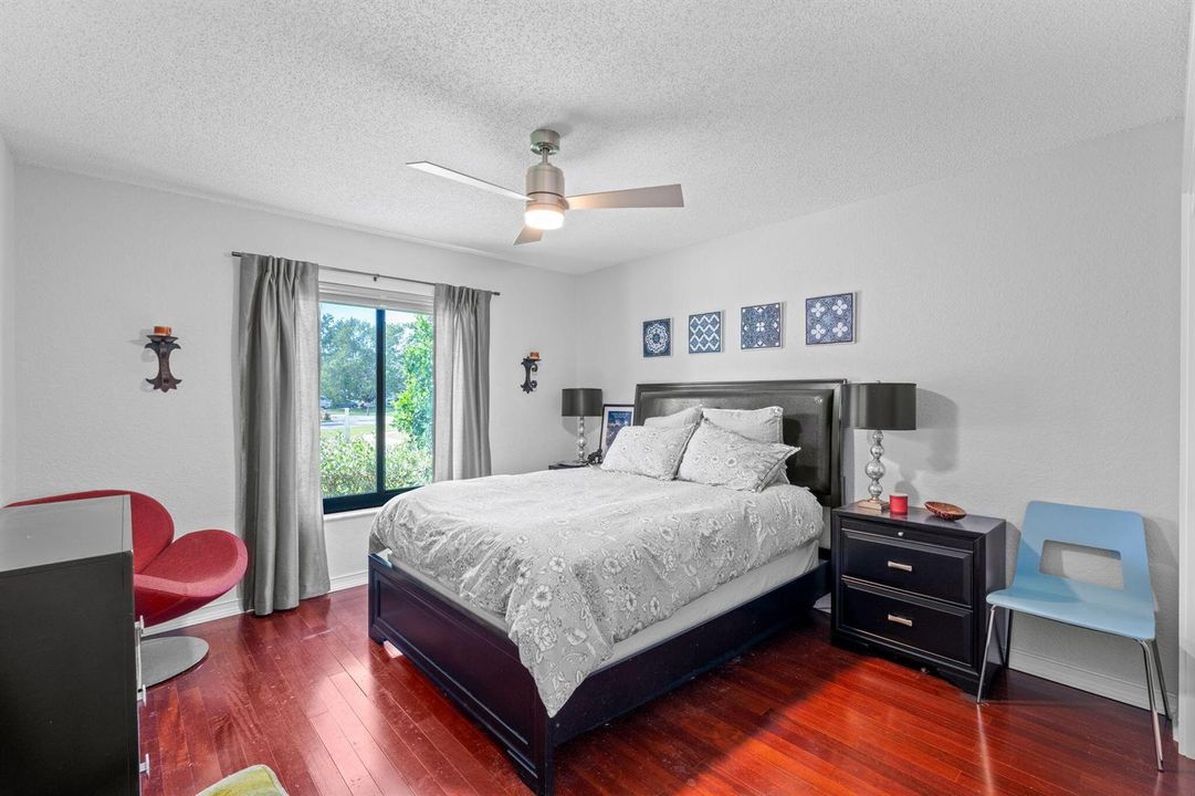 33-web-or-mls-A7402108