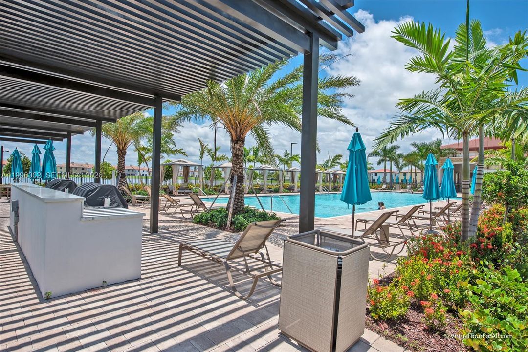 For Sale: $445,000 (2 beds, 2 baths, 1441 Square Feet)