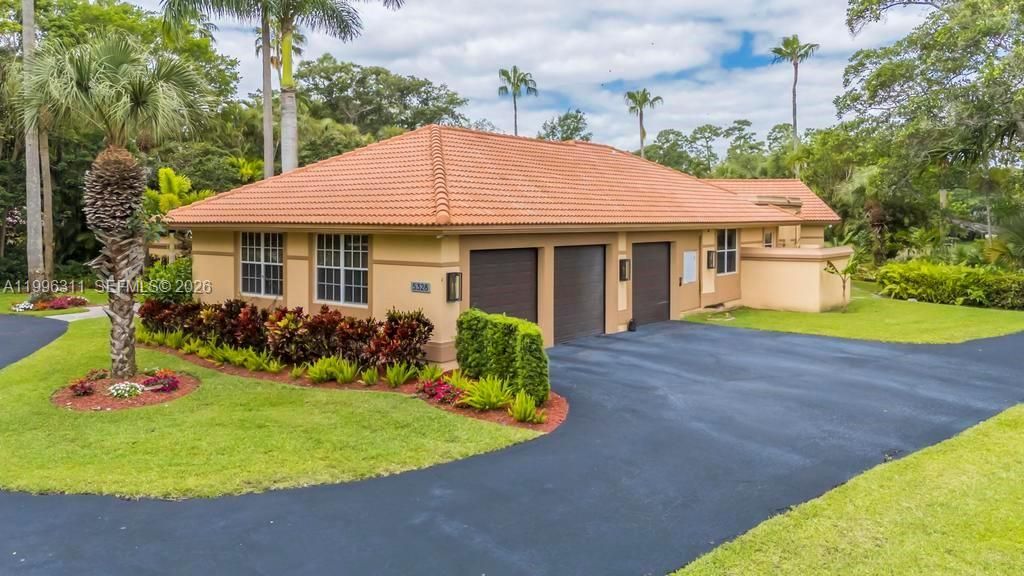 На продажу: $1,799,000 (6 спален, 5 ванн, 3964 Квадратных фут)
