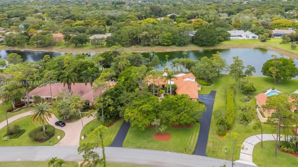 На продажу: $1,799,000 (6 спален, 5 ванн, 3964 Квадратных фут)
