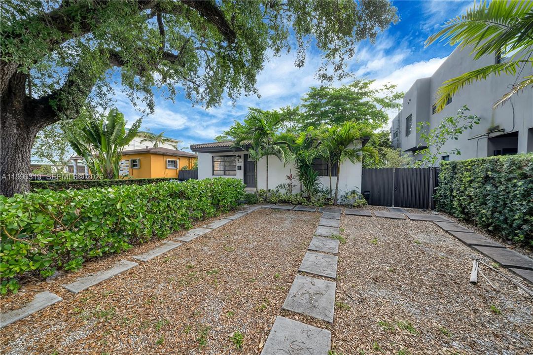 For Sale: $1,445,000 (0 beds, 0 baths, 792 Square Feet)
