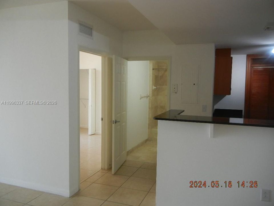 Recientemente alquilado: $2,500 (2 camas, 2 baños, 920 Pies cuadrados)