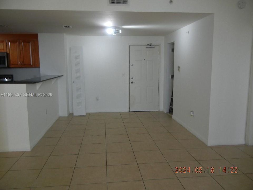 Recientemente alquilado: $2,500 (2 camas, 2 baños, 920 Pies cuadrados)