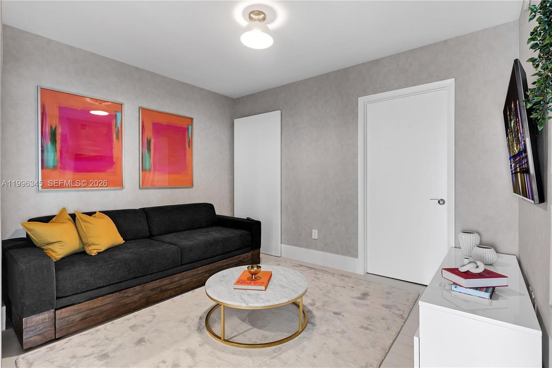 For Rent: $18,500 (3 beds, 3 baths, 2065 Square Feet)