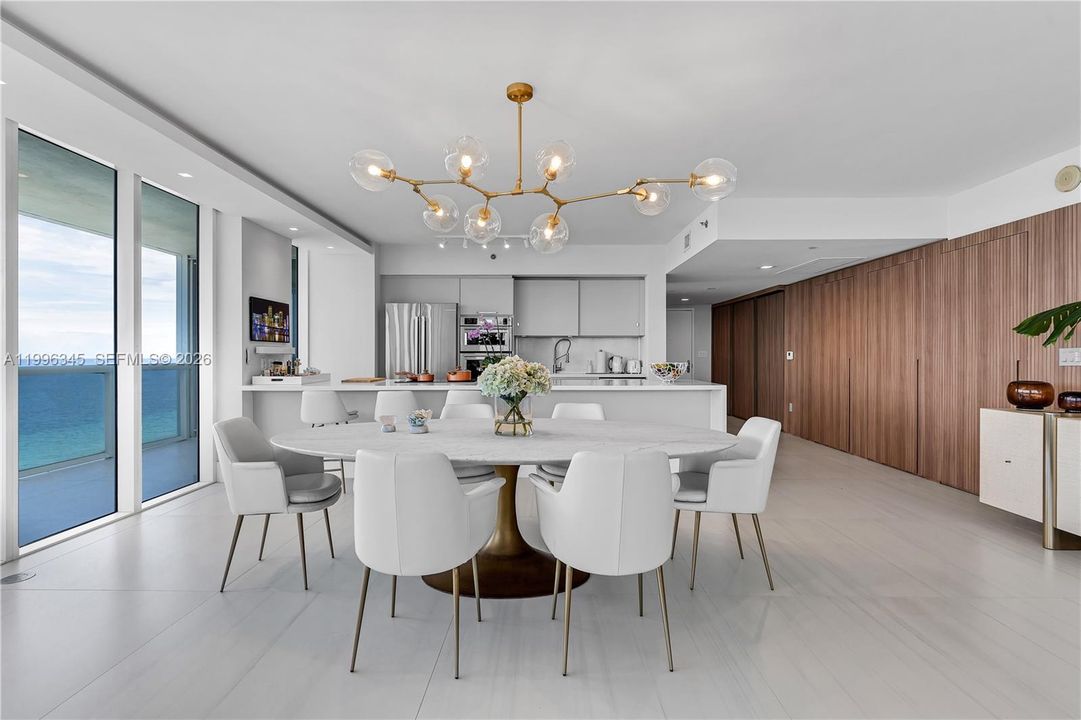 For Rent: $18,500 (3 beds, 3 baths, 2065 Square Feet)