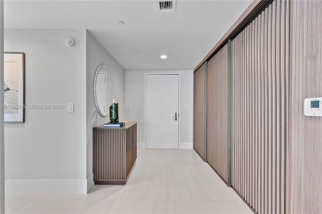 For Rent: $18,500 (3 beds, 3 baths, 2065 Square Feet)