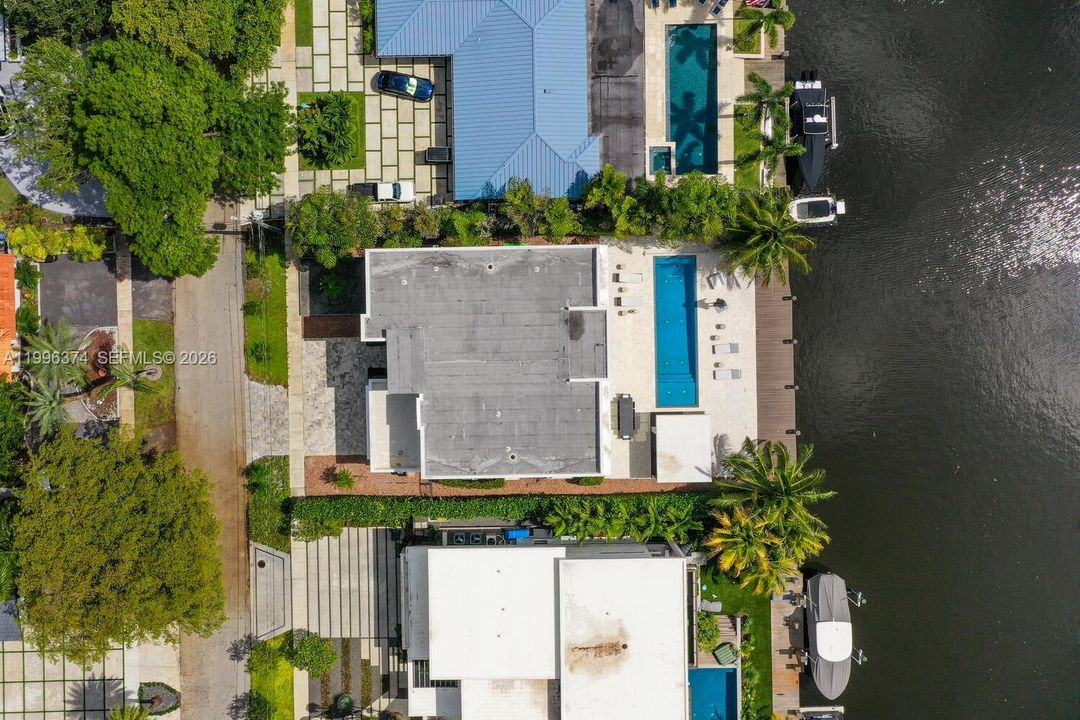 For Sale: $5,950,000 (8 beds, 8 baths, 4673 Square Feet)