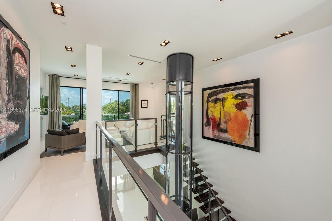 For Sale: $5,950,000 (8 beds, 8 baths, 4673 Square Feet)