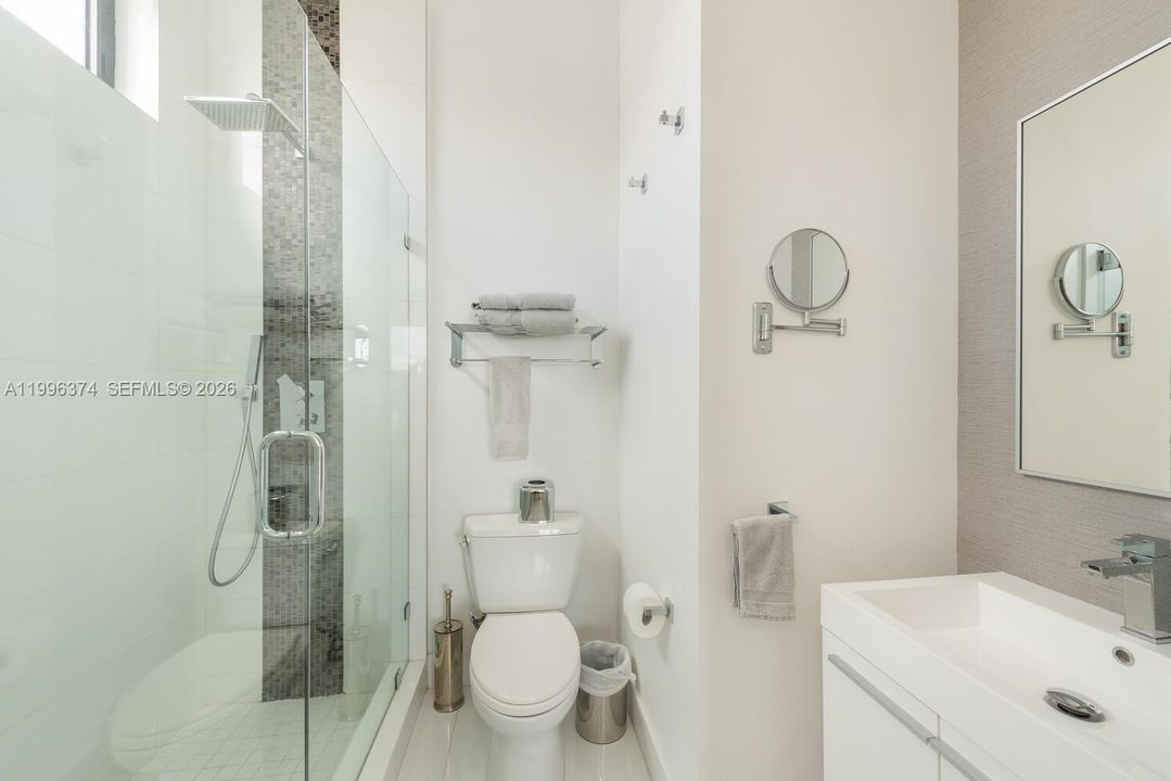 For Sale: $5,950,000 (8 beds, 8 baths, 4673 Square Feet)