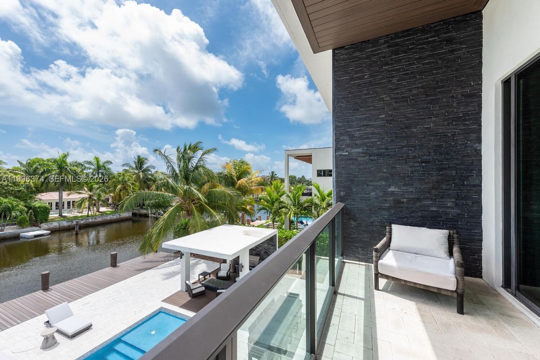 For Sale: $5,950,000 (8 beds, 8 baths, 4673 Square Feet)