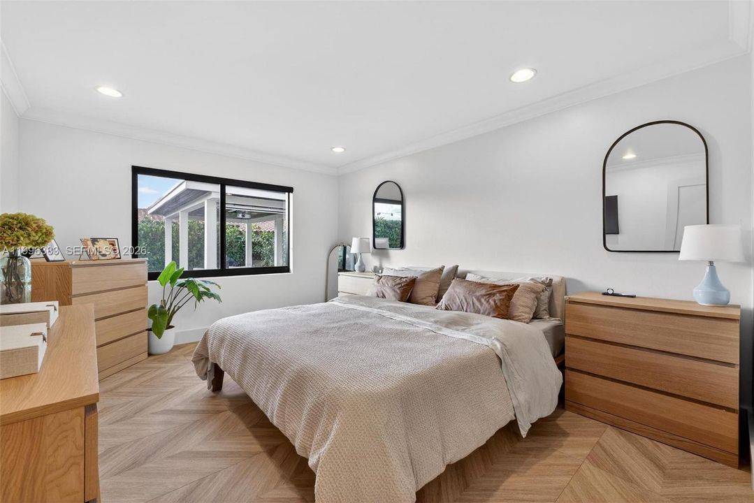 Recently Rented: $4,300 (3 beds, 2 baths, 1397 Square Feet)