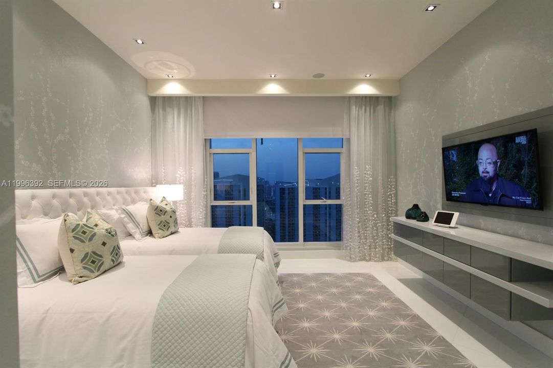 For Sale: $20,000,000 (4 beds, 4 baths, 4515 Square Feet)