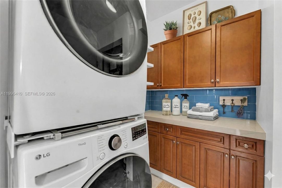 На продажу: $499,000 (3 спален, 2 ванн, 1678 Квадратных фут)