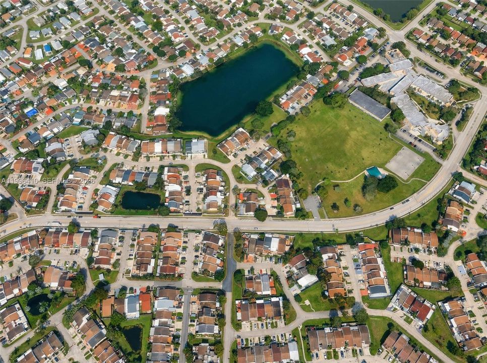 На продажу: $499,000 (3 спален, 2 ванн, 1678 Квадратных фут)
