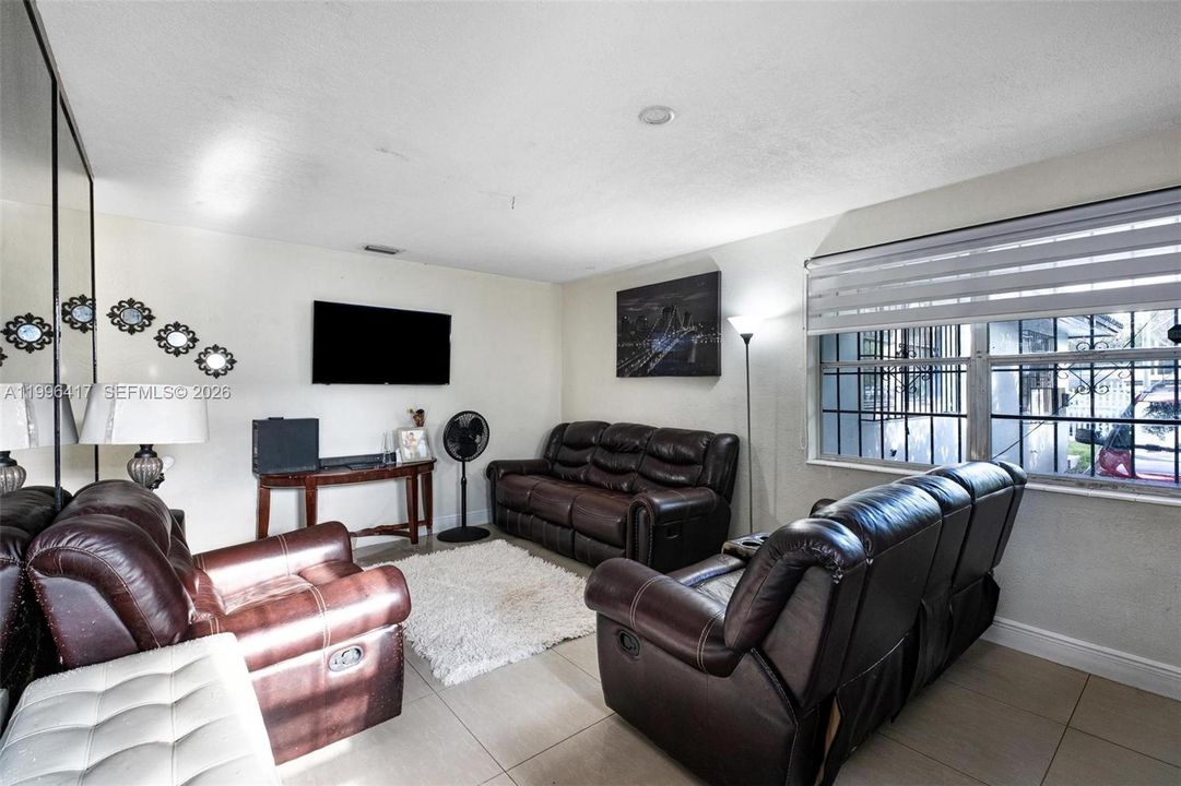For Sale: $595,000 (0 beds, 0 baths, 1959 Square Feet)