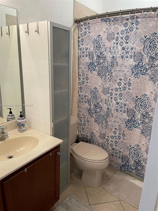 Active With Contract: $429,000 (3 beds, 2 baths, 1500 Square Feet)