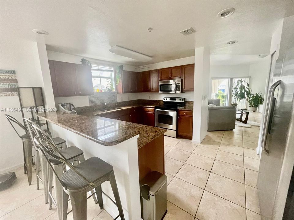 Active With Contract: $429,000 (3 beds, 2 baths, 1500 Square Feet)