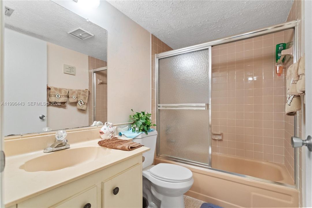 En Venta: $69,900 (1 camas, 2 baños, 850 Pies cuadrados)
