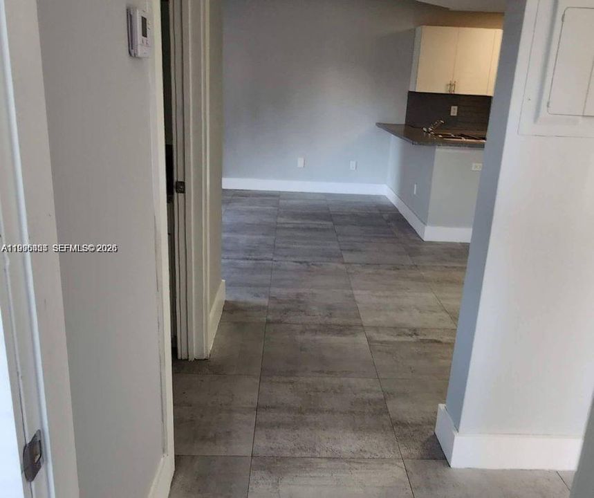 Active With Contract: $259,900 (2 beds, 2 baths, 750 Square Feet)