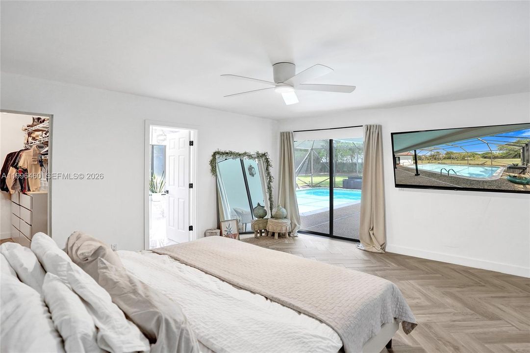 En Venta: $1,100,000 (4 camas, 2 baños, 2330 Pies cuadrados)