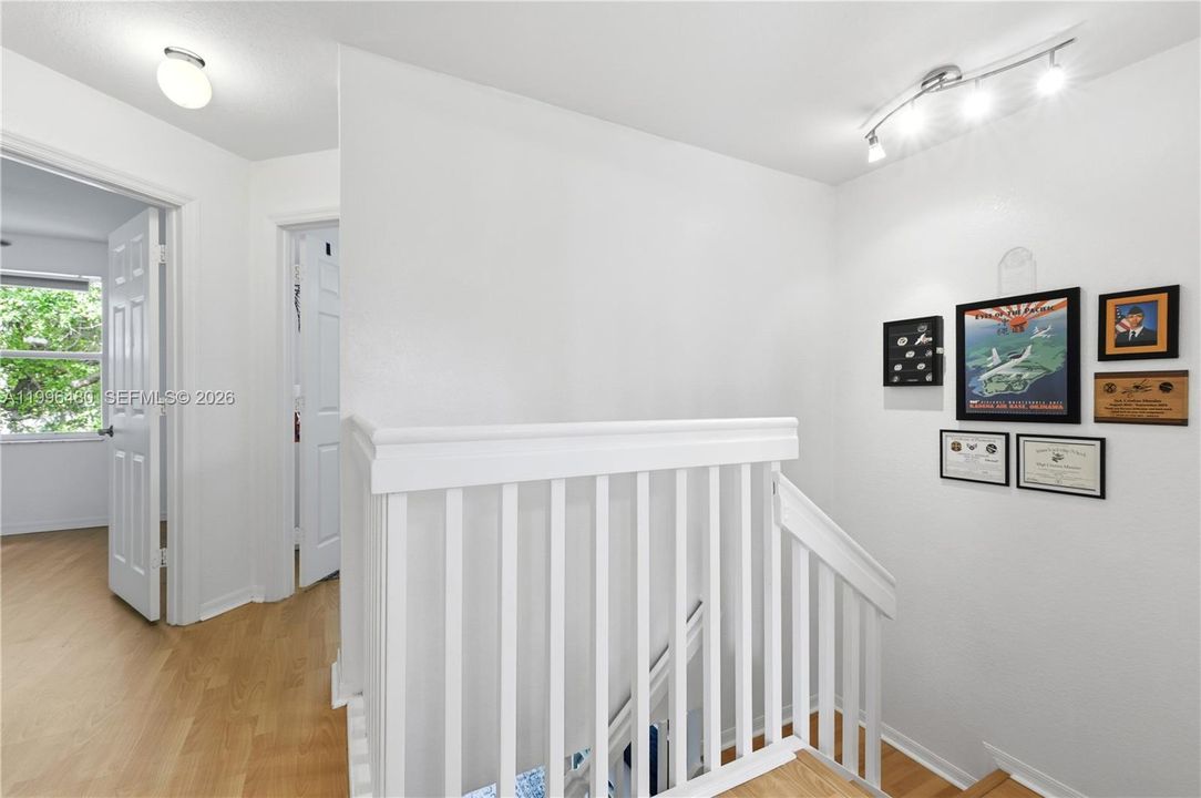 Activo con contrato: $399,995 (3 camas, 2 baños, 1368 Pies cuadrados)
