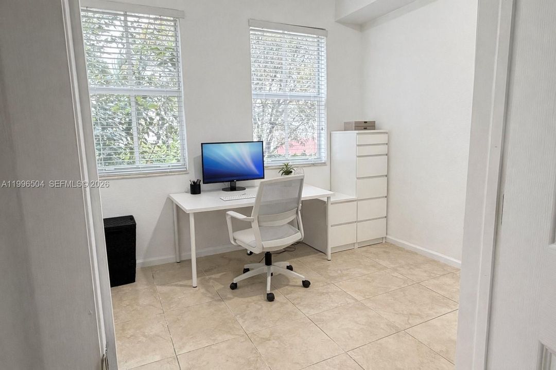 FLEX SPACE, FOR OFFICE, PLAYROOM, OTHER