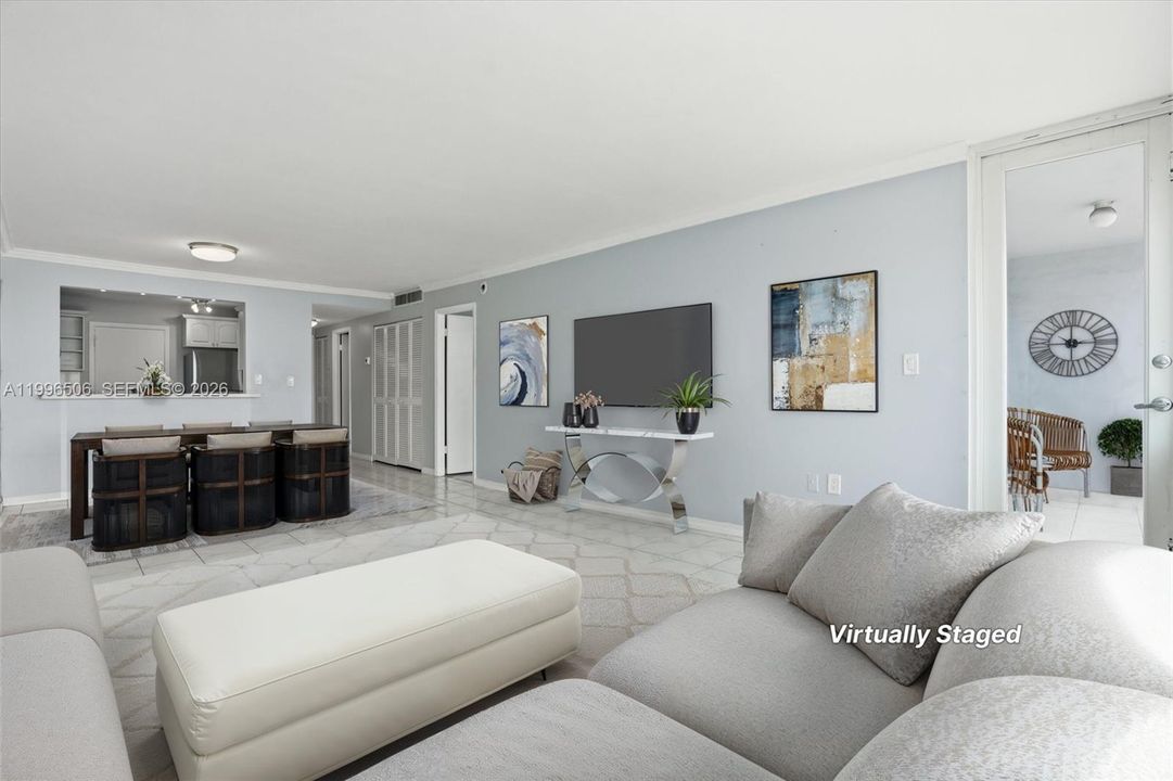 For Sale: $275,000 (1 beds, 1 baths, 864 Square Feet)