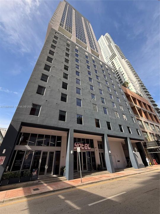 For Sale: $355,000 (0 beds, 1 baths, 446 Square Feet)