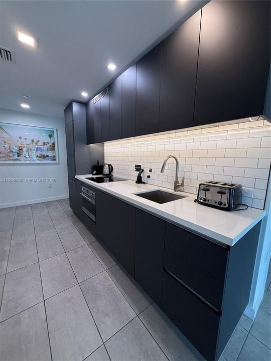 For Sale: $355,000 (0 beds, 1 baths, 446 Square Feet)