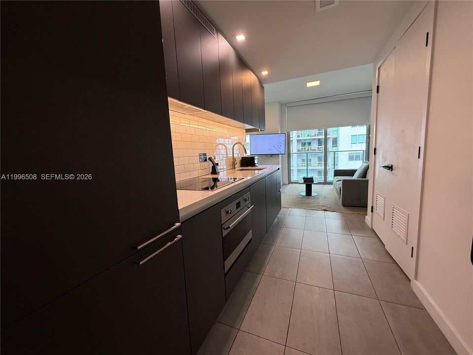 For Sale: $355,000 (0 beds, 1 baths, 446 Square Feet)