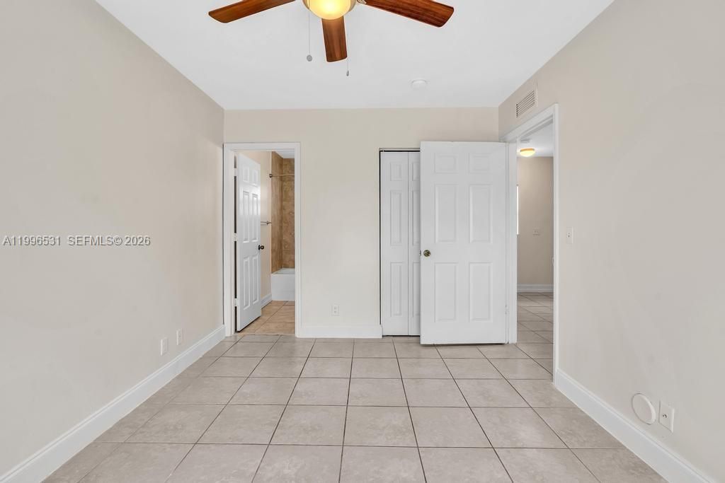 Active With Contract: $320,000 (2 beds, 2 baths, 1250 Square Feet)