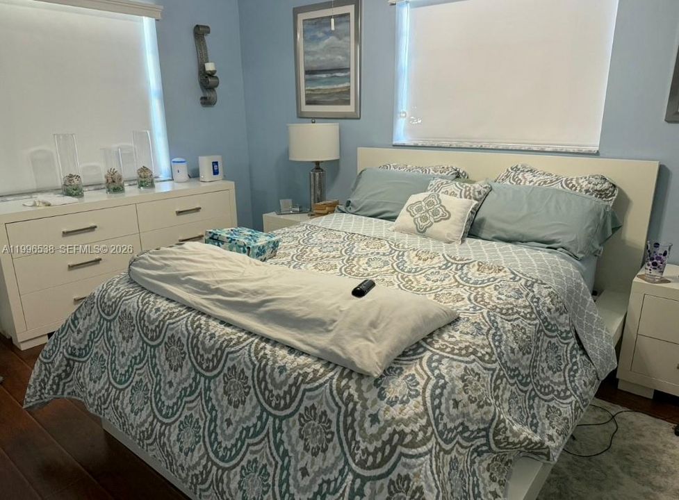 For Sale: $540,000 (3 beds, 3 baths, 2100 Square Feet)